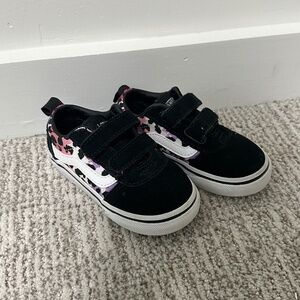 Toddler Vans Shoes, size 6